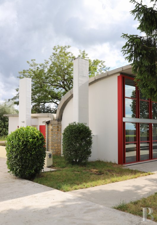 En Meurthe-et-Moselle,  un ancien clubhouse d’aérodrome réalisé par Prouvé et Le Corbusier - photo  n°20